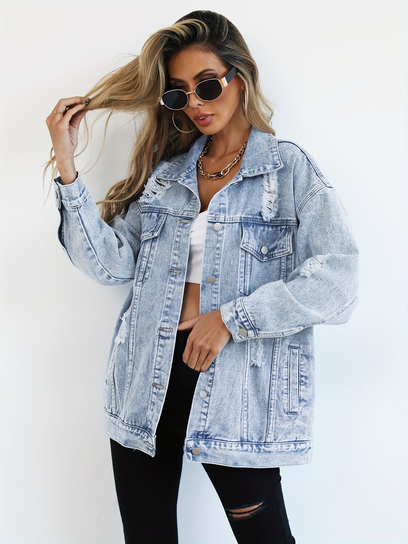 Loose-Fitting Women'S Denim Jacket with Holes