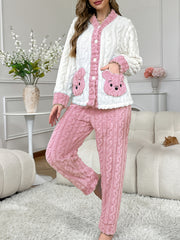 Autumn and Winter New Women's Long-Sleeve Robe Set with Embroidered Bear Pocket Design, Warm and Comfortable Loose-Fit Casual Home Wear