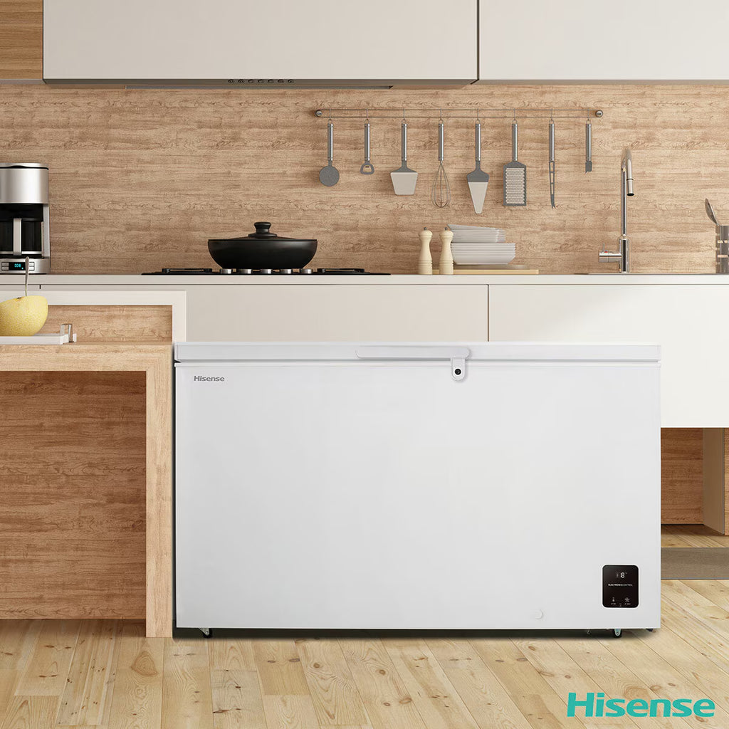 Hisense FC571D4AWLYE, 440L High Capacity Chest Freezer, E Rated in White