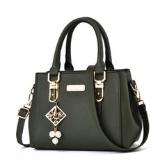 Large Capacity Shoulder Bag Leather Messenger Bag Trendy Handbags With Pendant,Multi-Compartment, Zipper Closure, Adjustable Strap, Elegant and Stylish Design, Ideal for Everyday and Travel Use