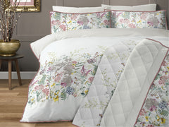 DreamEasy Wildflower Luxury 200TC Duvet Cover Set With Pillowcases | 200 Thread Count, Easycare 60% Cotton / 40% Polyester | Breathable & Comfortable | Available in All Key Sizes: Single, Double, King & Super King | Fast UK Fulfilment | Trusted UK-Based B