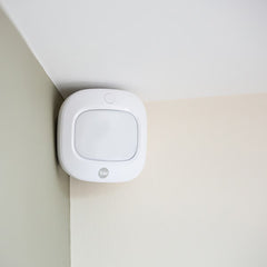 Yale IA-320 10Pc Sync Smart Home Alarm with X4 Motion Sensors and X3 Window/Door Sensors