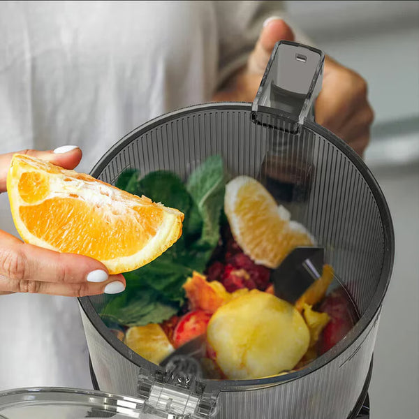 Kuvings Auto10S Slow Juicer with Citrus Attachment plus Ice Cream & Smoothie Set
