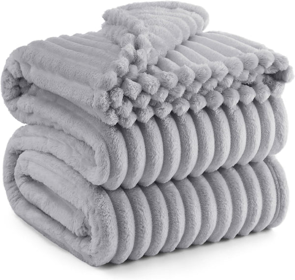 Bedsure Fleece Throw Blanket for Sofa - Fluffy Cosy Warm Blankets for Bed, Soft Cute Single Throw Gifts for Women and Girls, off White, 130X170 Cm