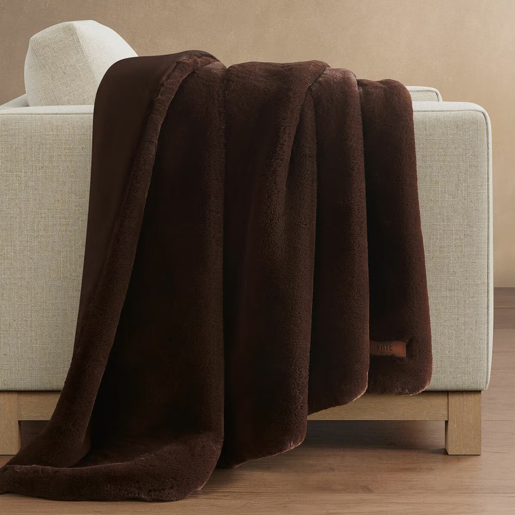 FRYE Luxe Faux Fur Throw in Beige, 152 X 177 Cm