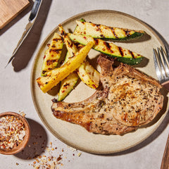 Smokehouse by Thoughtfully, Gourmet Ultimate Grilling Spice Set, Grill Seasonings and Rubs Gift Set, Flavors Include Chili Garlic, Italian Seasoning, Cayenne Spice Rub and More, Pack of 20