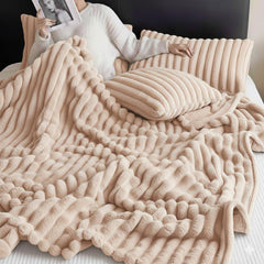 Traditional-Style Plush Double-Layer Leisure Fur Throw Blanket | Soft, Warm & Cozy for Couch, Bed, Office, and Travel - Ideal for Air Conditioning, Travel, and Siesta Use, Christmas Present, Champagne Polyester