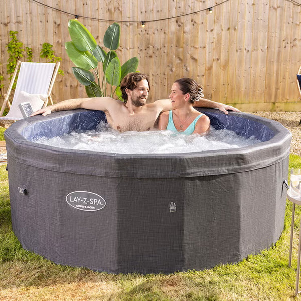 Lay-Z-Spa Copenhagen Thermacore™ Ultrafit™ Smart 140 Airjet, 6 Person Hot Tub