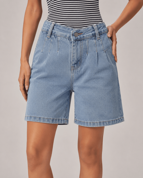 Women'S High Waisted Denim Bermuda Shorts, Light Blue Washed Knee Length Jean Shorts, Relaxed Loose Fit Summer Denim Shorts, Casual Cuffed Hem Ladies Shorts