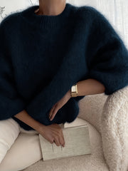Women's Plush Sweater, High-Quality Alpaca Alpaca Material, Elegant Women's Wear, Essential for Outings, Comfortable and Fitted, Autumn and Winter