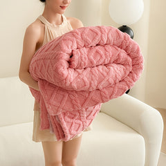 A Plush And Comfortable Velvet Throw, Perfect for Any Season, This Durable And Reversible Blanket Makes an Excellent Gift. It'S Versatile And Cozy, Ideal for Use on a Couch, Sofa, in The Bedroom, Living Room, Or Office