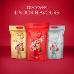 Lindt Lindor Milk Chocolate Truffles – 1Kg Bag (Approx. 80 Balls) – Smooth Filling – Christmas, Gift, Birthday, Congratulations, Sharing Treat