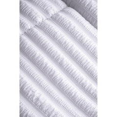 Luxury Washed Microfibre Seersucker Comforter Duvet Quilt – Soft & Lightweight All Season Bedding – White & Grey – Single, Double & King Size