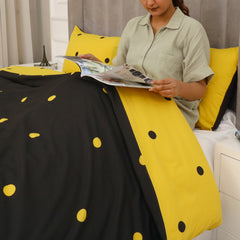 3pcs Reversible Polka Dot Duvet Cover Set – Hotel Quality, Soft & Breathable Microfiber, with Pillowcases, Button Closure, Machine Washable, Wrinkle Free & Durable