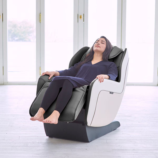 SYNCA Circ+ Massage Chair in Beige
