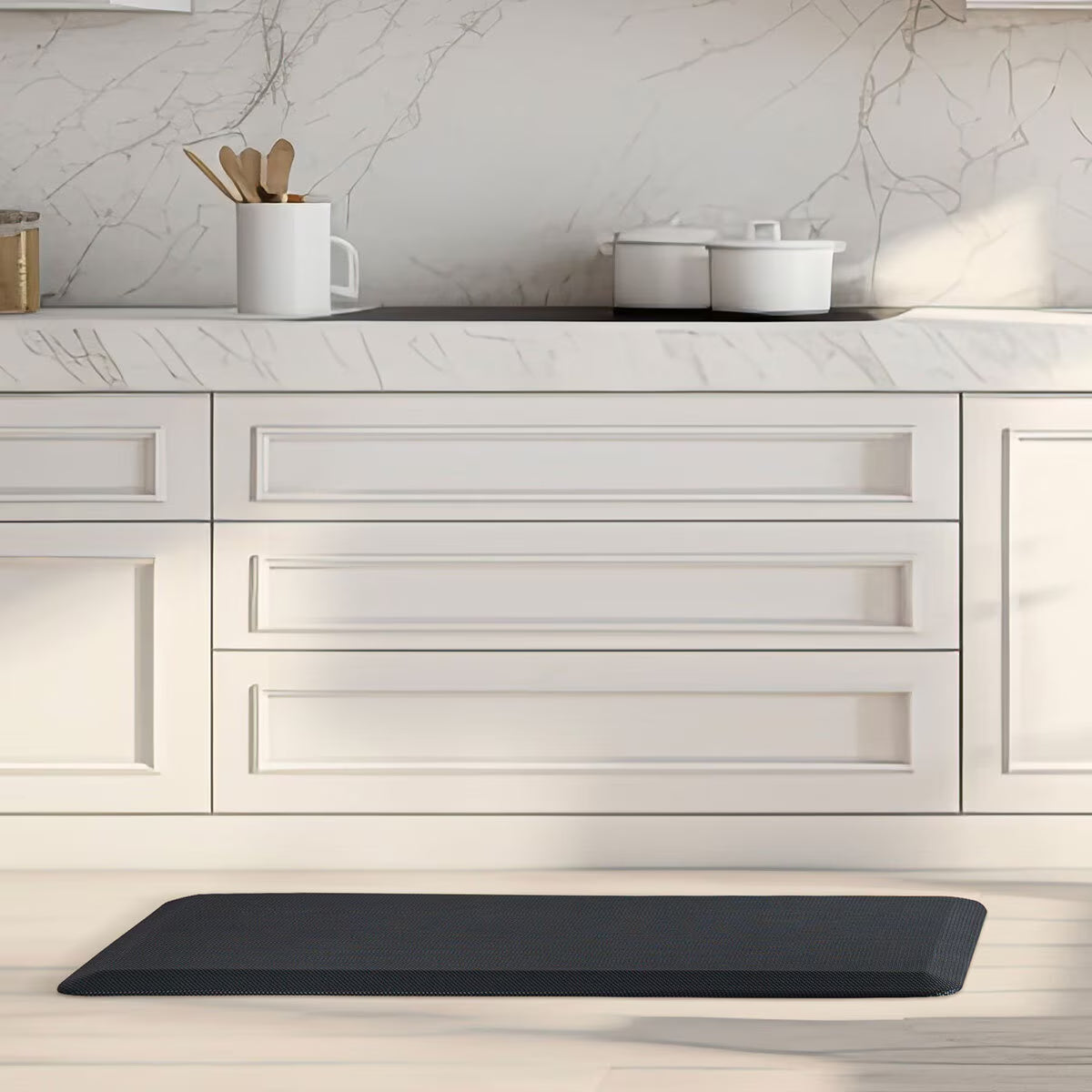 Mon Chateau Anti-Fatigue Comfort Gel Mat in Black, 50 X 106 Cm