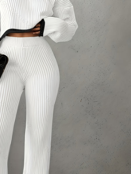 Women'S Short Color-Blocked Long-Sleeve Top with Solid Color Pants, a Casual And Stylish Outfit for Christmas