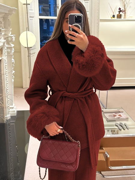 New Autumn/Winter Sophisticated Style Tie-Strap Coat for Women, Elegant and High-End, Overcoat