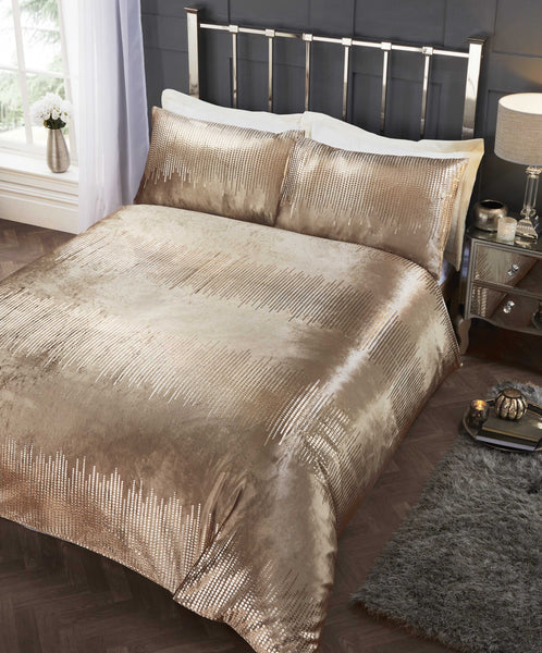 Tiffany Sparkle Polycotton Duvet Cover Set – Glam Crushed Velvet Look Bedding with Metallic Shimmer | Soft, Lightweight & Easy-Care | Silver or Gold | Single, Double & King Sizes | Includes Matching Pillowcases | Fast UK Dispatch