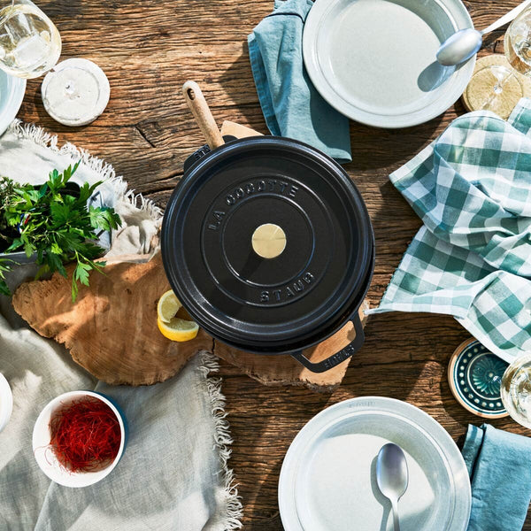 STAUB Cast Iron round Cocotte in Black 24Cm