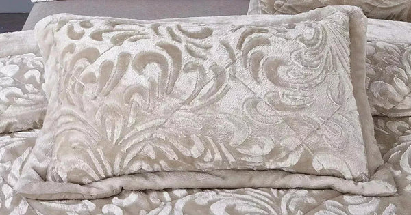 3pcs Embossed Bedspread Set - Coverless Comforter with 2 Pillow Shams, Lightweight All-Season Bedding - Soft Teddy Fleece Bedspread