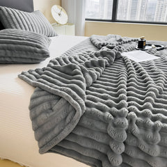 Luxurious Faux Rabbit Fur Throw Blanket - Ultra-Soft & Warm All-Season Luxury Blanket, Double-Sided Plush Fur for Couch, Bed, Travel, Office - Machine Washable, Elegant Home Decor Gift for Valentine'S Day, Housewarming, Birthday