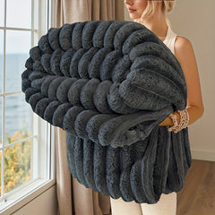 1pc Thickened Blanket Soft And Comfortable Faux Rabbit Hair Reversible Blanket Thermal Blanket Nap Blanket Air Conditioning Blanket Office Outdoor Camping Gift Blanket Perfect for All Seasons