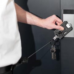 MNGARISTA Retractable Badge Holder, Heavy Duty Carabiner Keychain, Tactical ID Card Holder with 31.5