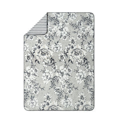 Casual Living Reversible Plush Throw 127 X 177 Cm, in Black and White