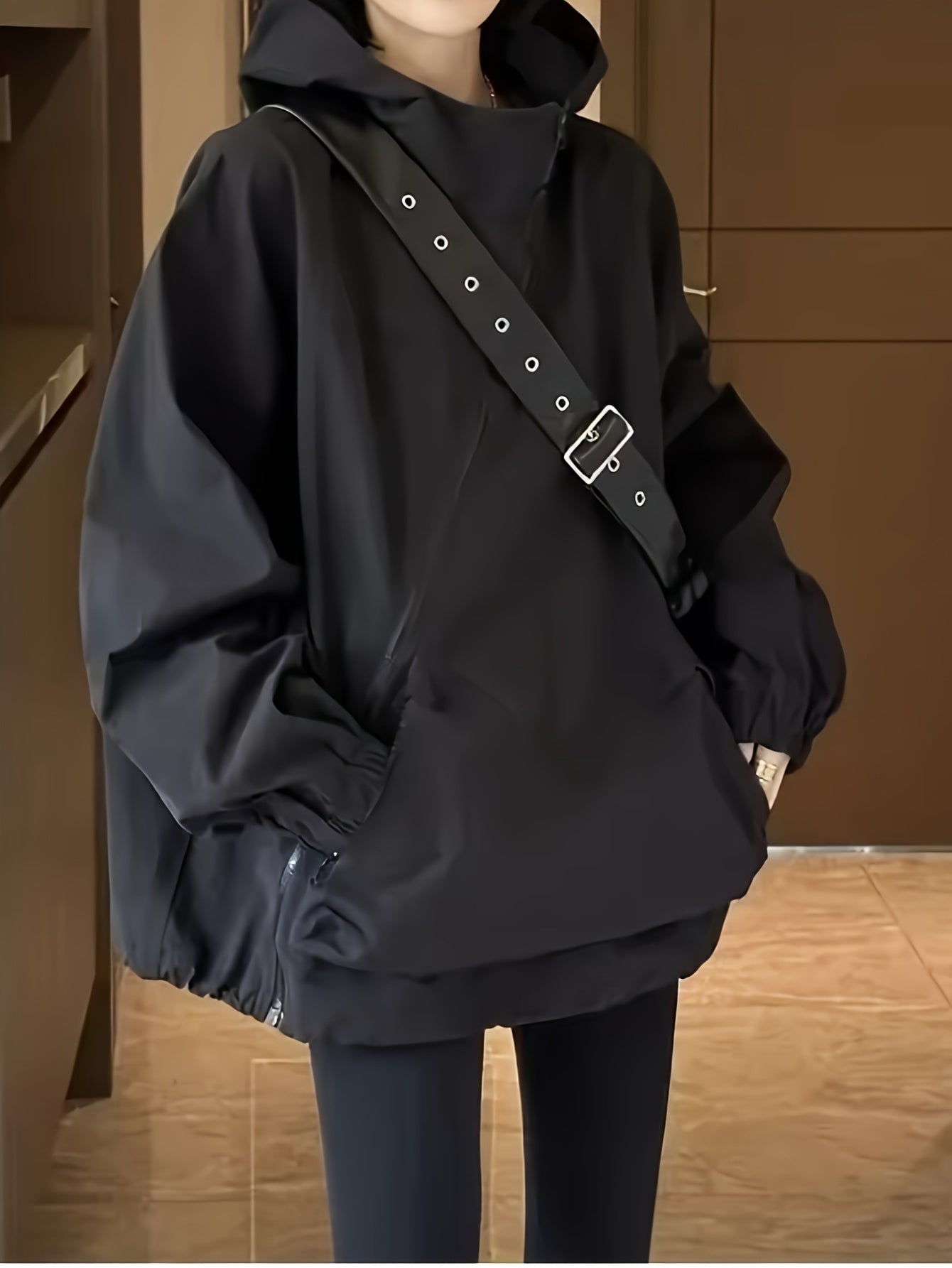 Black Casual Outdoor Hoodie with a Retro Slant Zipper for Women - Lightweight And Loose Fit, Perfect for Spring And Autumn, Machine Washable, Versatile Casual Jacket And Sweatshirt
