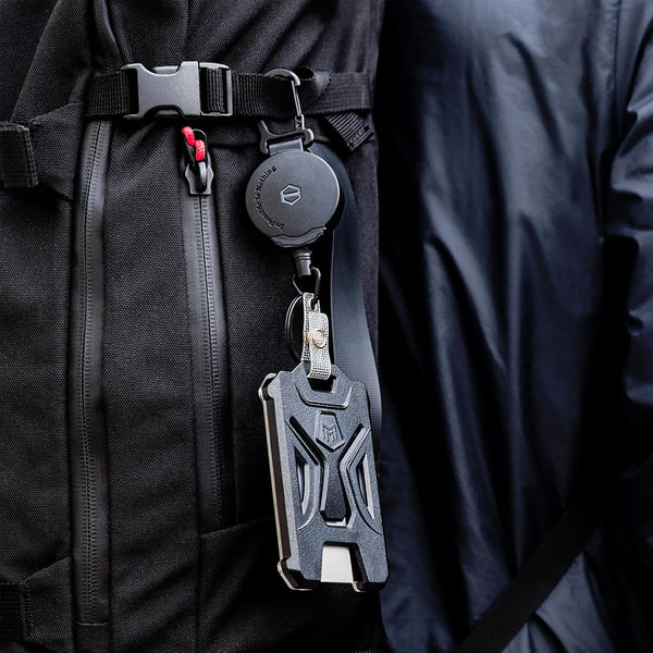 MNGARISTA Retractable Badge Holder, Heavy Duty Carabiner Keychain, Tactical ID Card Holder with 31.5