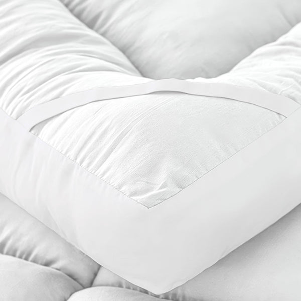 Hotel Quality 10cm Extra Thick Mattress Topper with Deep Fitted Elastic Corners – Luxury Mattress Topper for All Seasons and All Sizes Available: Single, Double, Small Double, King, and Super King