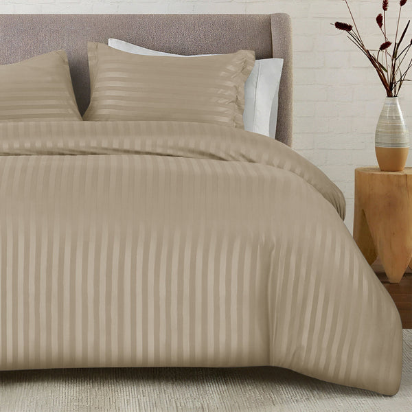 Premium Hotel Quality Satin Stripe Duvet Cover Set Double with Pillowcases | Reversible Soft Quilt Bedding | Easy Care Breathable Luxury Quilt Cover