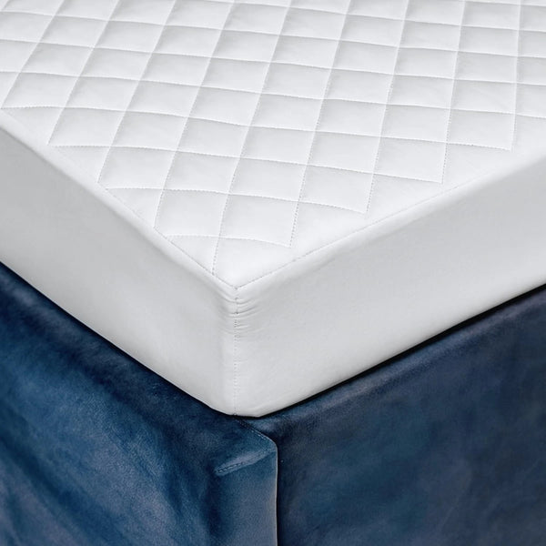 4B Quilted Waterproof Mattress Protector Extra Deep 30cm with Quilted Top Layer and All-Around Elastic, Designed for Stable Mattress Fit and Easy Maintenance, Suitable for Home Use, Guest Rooms and Let Properties, Available in Single Small Double 4FT Doub