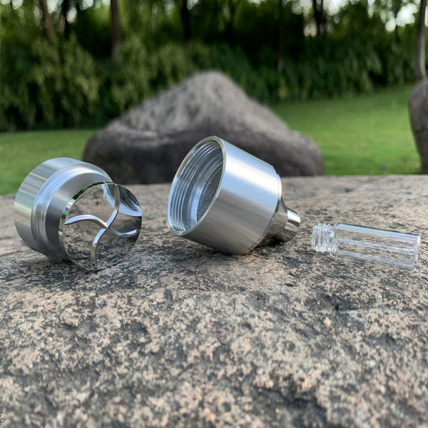 Metal Powder Hand Spice Mill Funnel Food Container Kitchen Tools Herb Grinder Hand Crusher with Glass Snuff Bottle