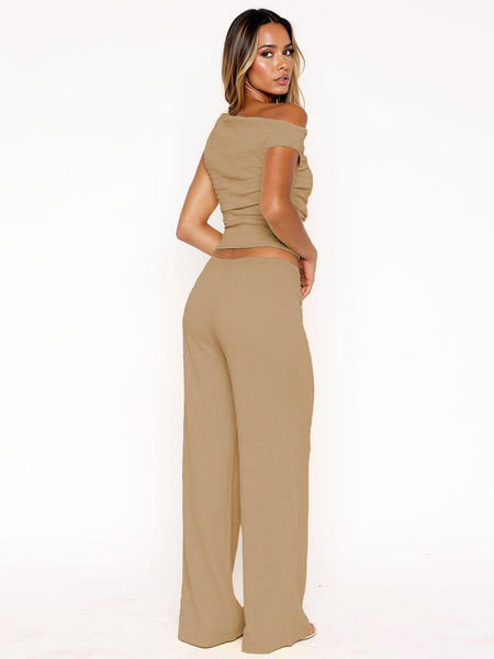 KatchMe Women's 2-Piece Outfit - Sloping Shoulder Top & Wide Leg Pants Set, Shirred Detail Matching Coord, Minimalist Solid Color Two Piece