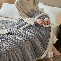 Weighted Blankets, 1pc Double Sided Milk Velvet Throw Blankets, Luxurious, Soft & Warm for Couch, Bed, Office, Car, Thickened All Season, Sofa & AC Warm Nap Blanket, Ideal Housewarming Gift, Single/Double/King/Super King