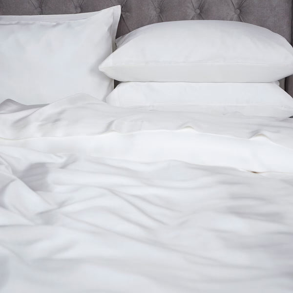 Belledorm 100% Mulberry Silk Ivory Bedding Bundle in Double