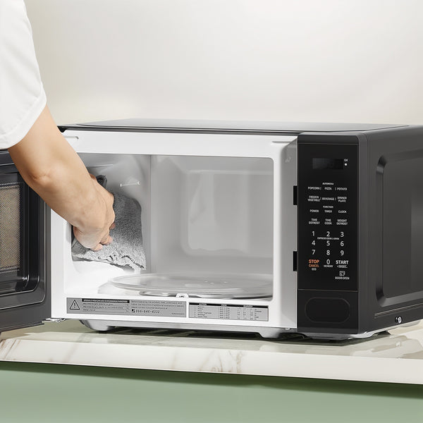 Midea COMFEE' 700W 20 Litre Digital Microwave Oven: Functional & Stylish for Any Kitchen, with 6 One-Touch Cooking Presets, Express Cook, 11 Power Levels, Defrost, Memory Function - Black