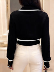 Women's Pullover Sweater for Autumn/Winter, Can Be Worn as an Inner or Outer Layer, Comfortable, Warm, Elegant, and Features a Spicy Design with a Spliced Lapel and Exquisite Metal Buttons. Suitable for Commuting, Dates, and Valentine's Day