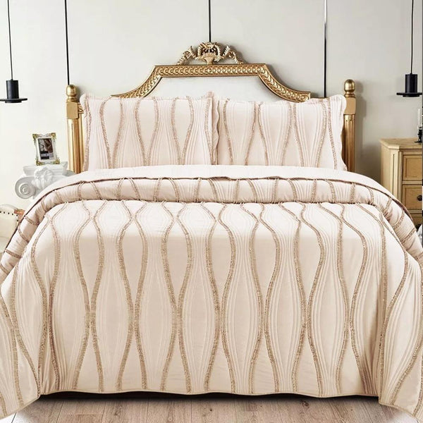 Luxury 3-Piece Embossed Quilted Bedspread Set – Super Soft All-Season Microfiber Comforter with Matching Pillow Shams, Elegant Wave Design, Bed Throw Single Double King Size, Lightweight Yet Warm Modern Bedding Set, Ideal for Modern or Traditional Homes