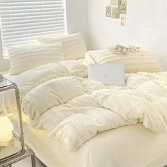 3pcs Faux Rabbit Plush Bedding Set, Soft Fluffy Comfortable Thicken Warm Autumn-Winter Duvet Cover & Pillowcase Set, Machine Washable, Ideal for Hotel, Guest Room, Bedroom, Home Use,Christmas Presents, Single/Double/King/Super King Size (1*Duvet Cover + 2