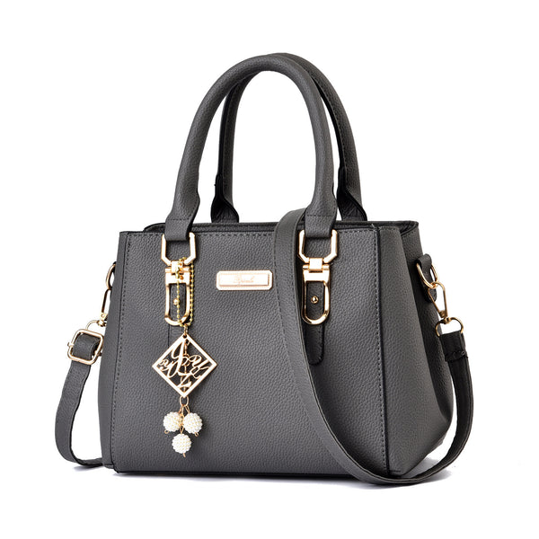 Large Capacity Shoulder Bag Leather Messenger Bag Trendy Handbags With Pendant,Multi-Compartment, Zipper Closure, Adjustable Strap, Elegant and Stylish Design, Ideal for Everyday and Travel Use