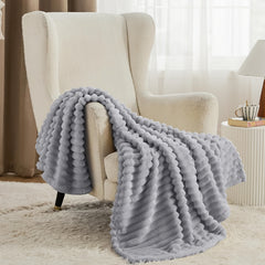 1pc Thickened Blanket Soft And Comfortable Faux Rabbit Hair Reversible Blanket Thermal Blanket Nap Blanket Air Conditioning Blanket Office Outdoor Camping Gift Blanket Perfect for All Seasons
