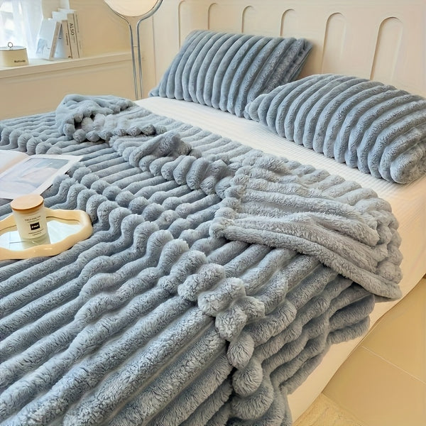 1pc Thickened Blanket Soft And Comfortable Faux Rabbit Hair Reversible Blanket Thermal Fleece Blanket Nap Blanket Air Conditioning Blanket Office Outdoor Camping Gift Blanket Perfect For All Seasons