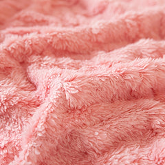 A Plush And Comfortable Velvet Throw, Perfect for Any Season, This Durable And Reversible Blanket Makes an Excellent Gift. It'S Versatile And Cozy, Ideal for Use on a Couch, Sofa, in The Bedroom, Living Room, Or Office