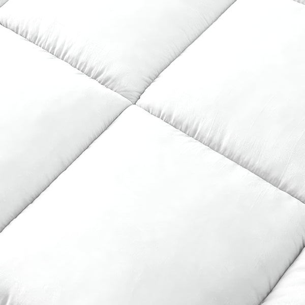 Hotel Quality Mattress Topper 10cm / 4 inch Thick Filling with Elasticated Straps in Single, Small Double (4Ft), Double, King, Super King Size