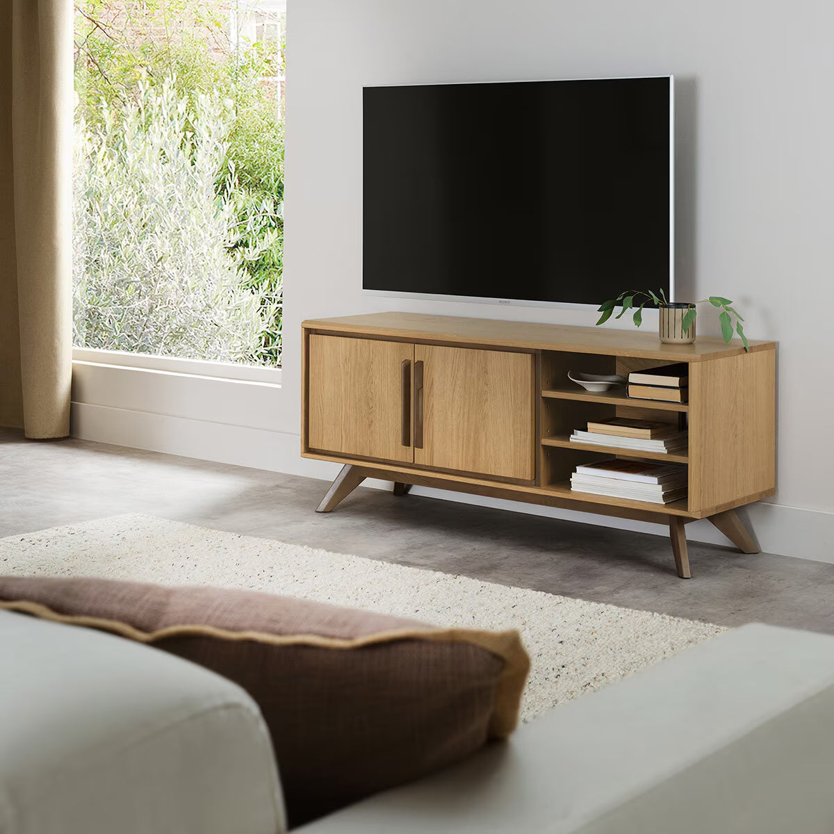 Bentley Designs Kristen Light Oak Entertainment Unit for Tv'S up to 55