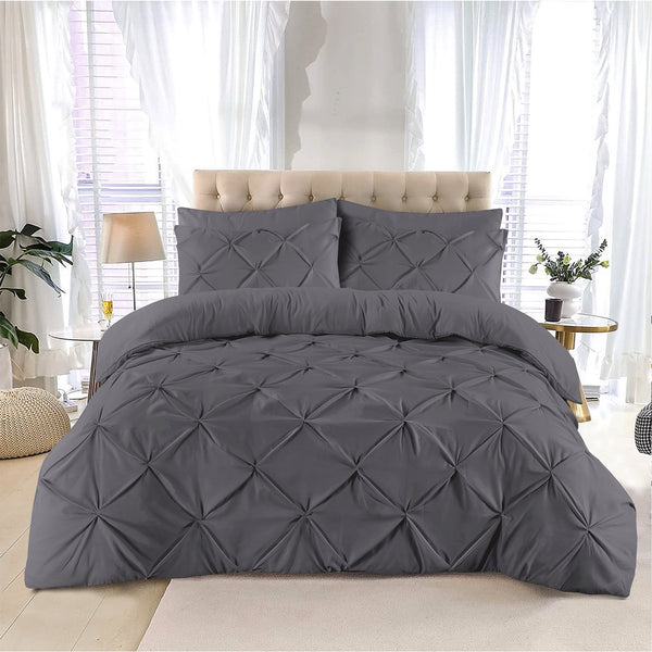 K&A® Pintuck Pinch Pleat Duvet Cover Set with Zipper Closure including Pillowcase – Ultrasoft Brushed Microfiber – Easy Care & Machine Washable