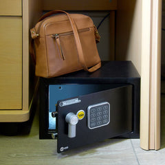 Yale 16.3L Medium Digital Safe